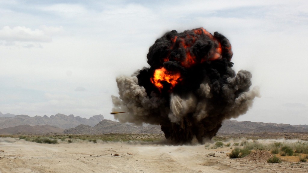 Kontrollierte Sprengung einer Landmine in Afghanistan (Foto: picture alliance/dpa/XinHua | Sanaullah Seim)
