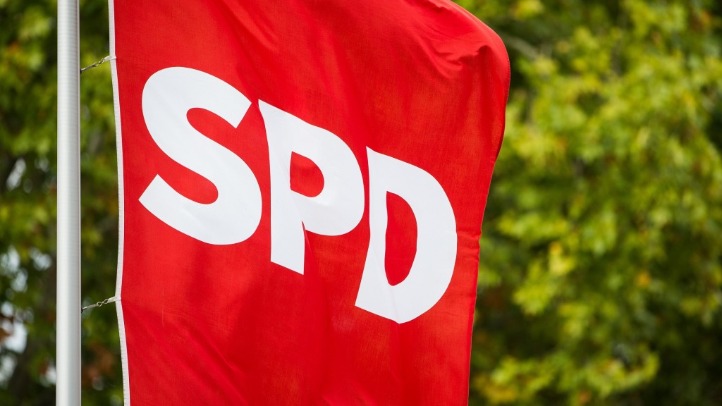 Fahne mit Logo der SPD im Wind