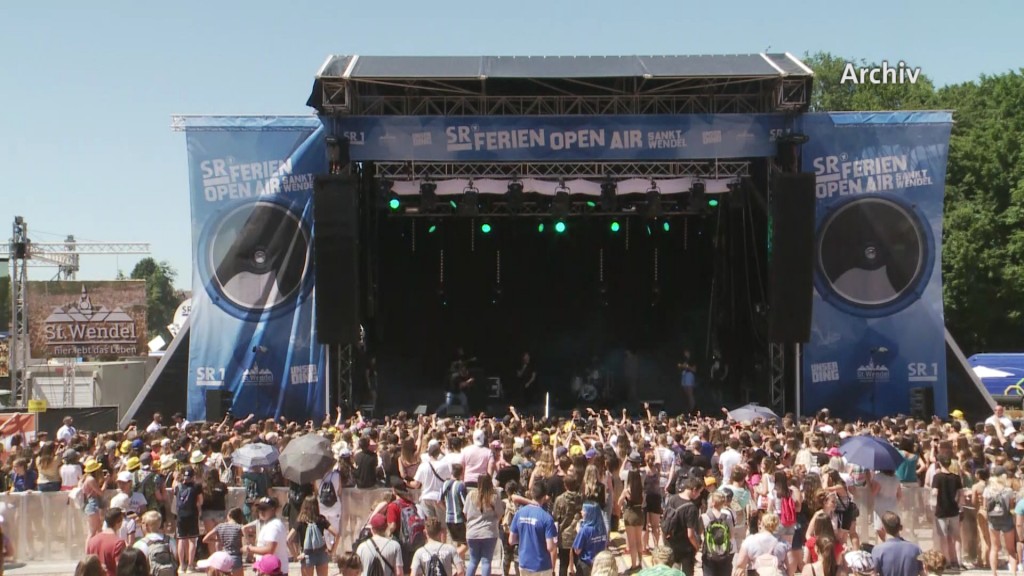 Foto: SR Ferien-Open-Air Bühne mit Publikum