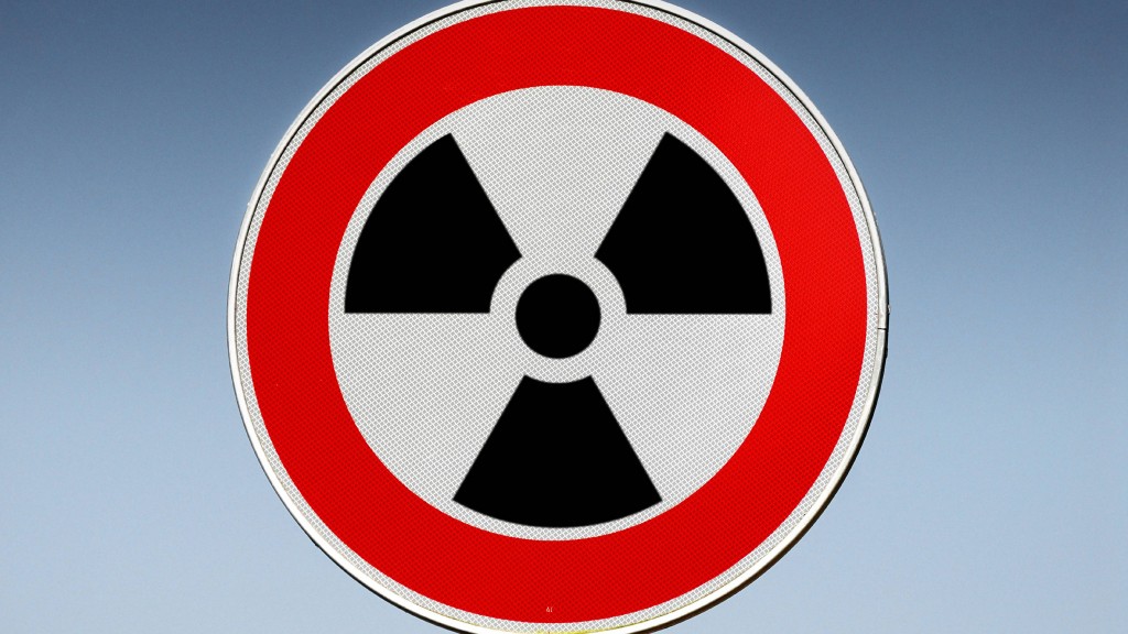Foto: Schild mit einem Zeichen für Radioaktivität