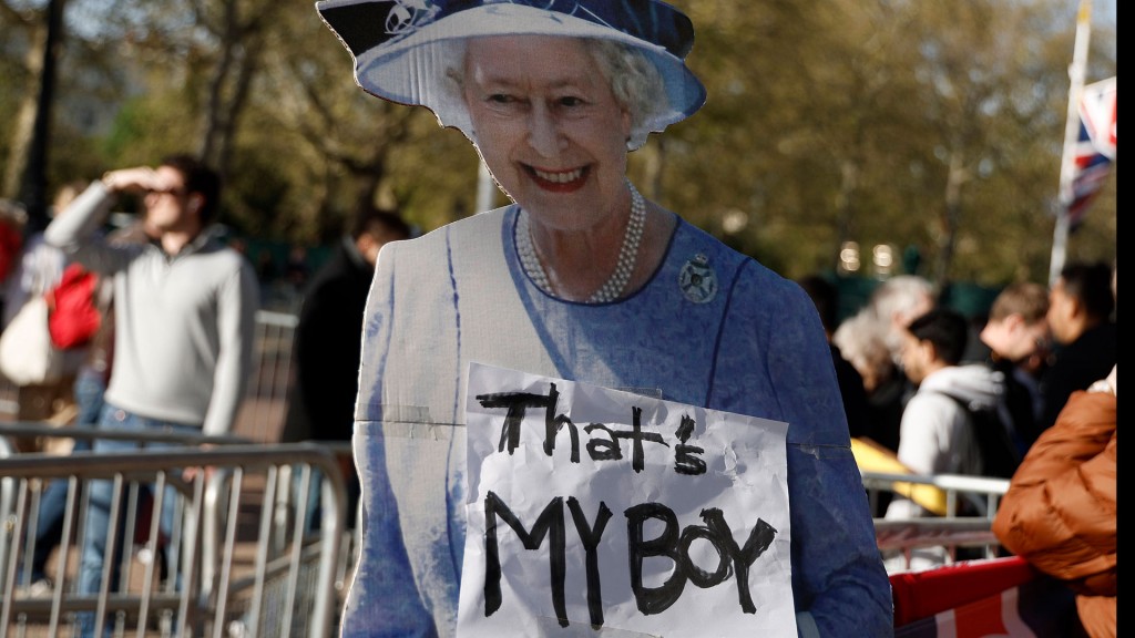 Queen Elizabeth-Pappaufsteller mit der Aufschrift 'That's My Boy'