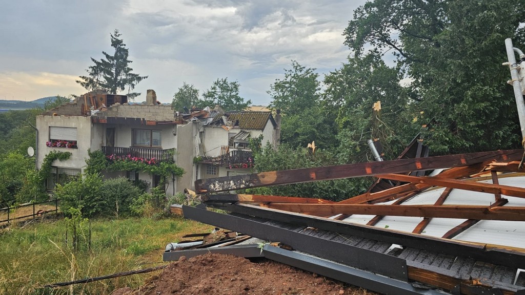 Schäden des Unwetters am Dienstag im Saarland. 