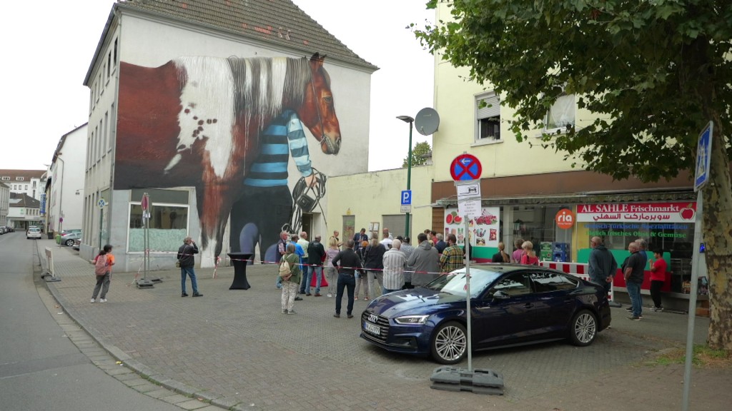 Foto: Neunkirchen weiht StreetArt-Wandgemälde ein