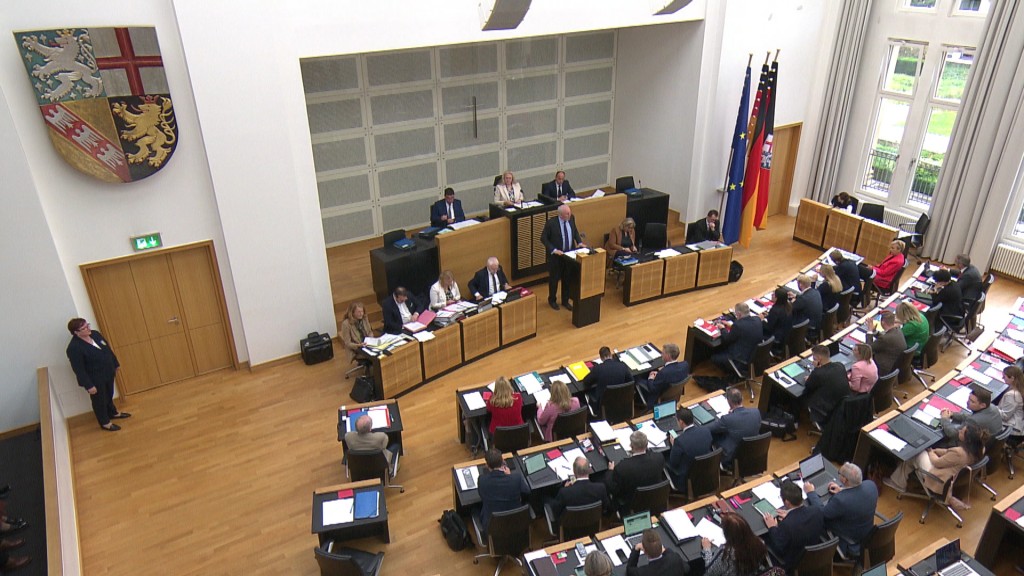 Foto: Der saarländische Landtag tagt.