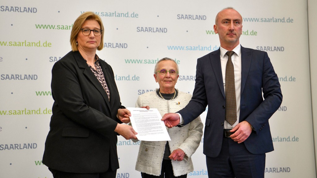 Anke Rehlinger, Ricarda Kunger, Vorsitzende der Synagogengemeinde Saar, und Rasim Akkaya, Vertreter der muslimischen Verbände des Saarlandes