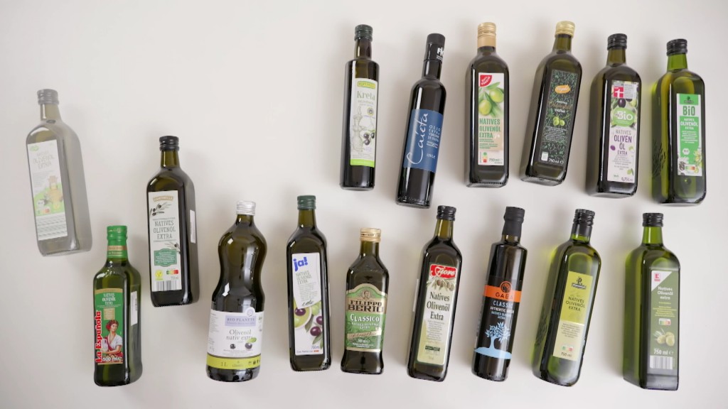 Foto: Flaschen mit Olivenöl