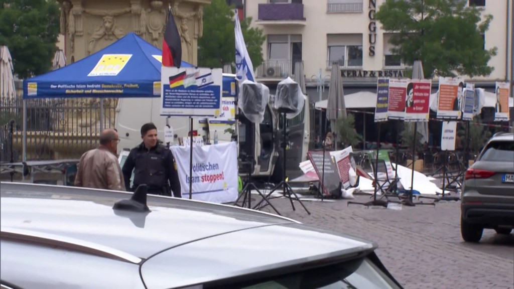Foto: Messerattacke auf Mannheimer Marktplatz: Sieben Verletzte, Ermittlungen laufen