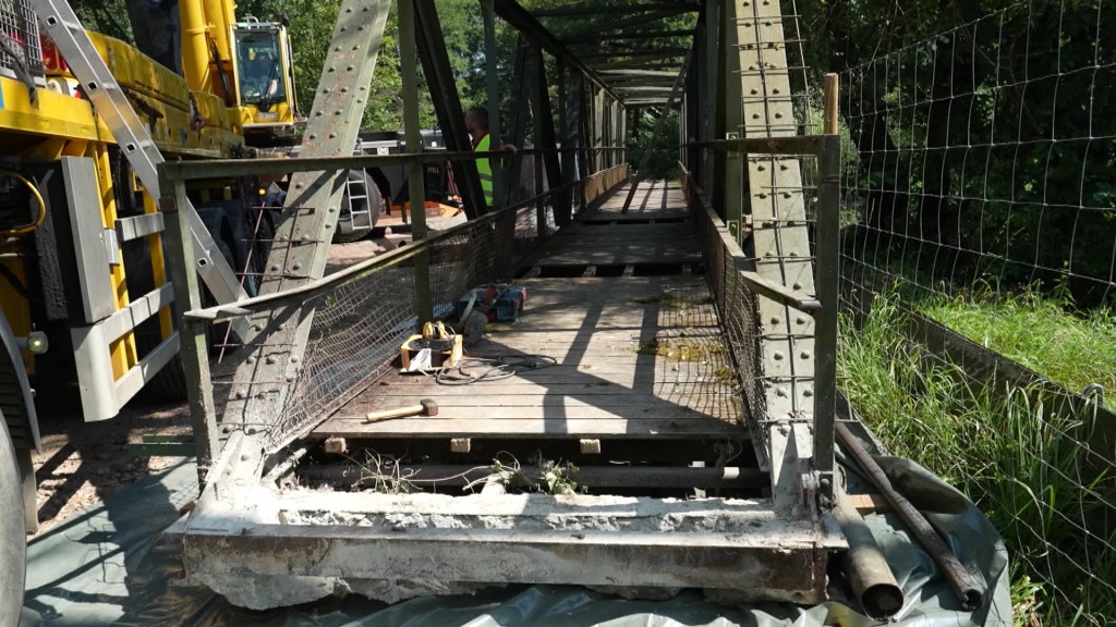 Foto: Baustelle an einer Brücke