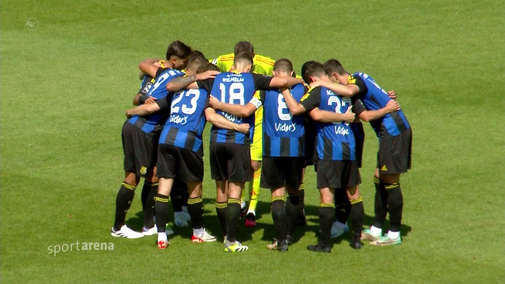 Foto: Die Mannschaft des FCS auf dem Feld