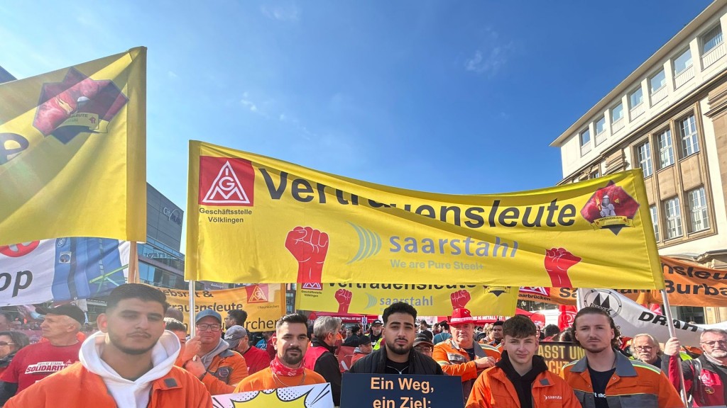 Demo beim Stahlgipfel in Duisburg