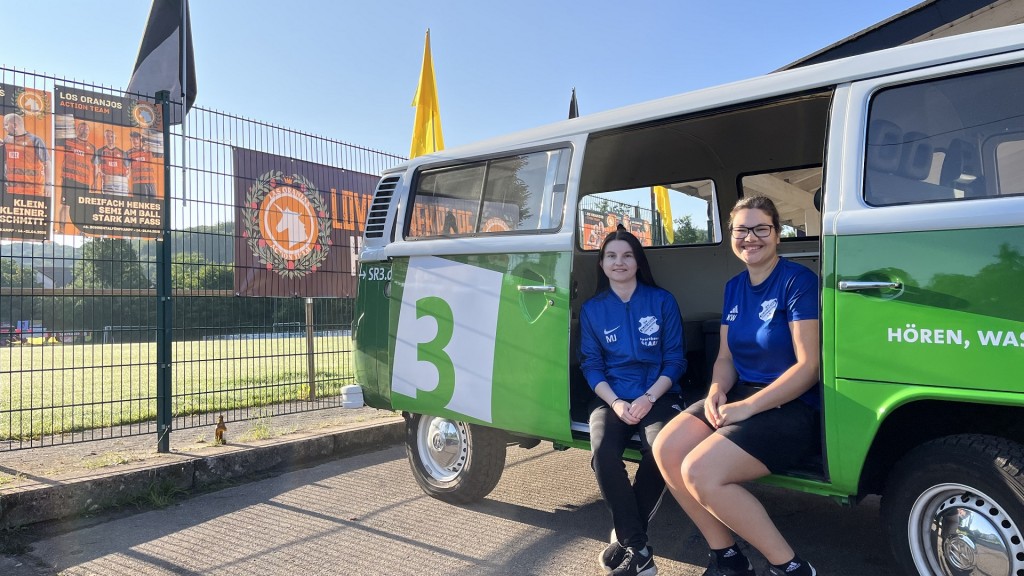 Michelle Joos und Kathrin Wendels aus dem Orgateam vom SV Überroth.