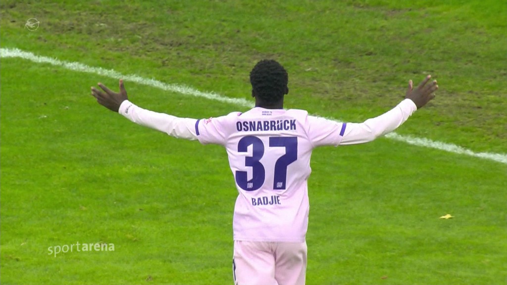Foto: Spieler VfL Osnabrück jubelt