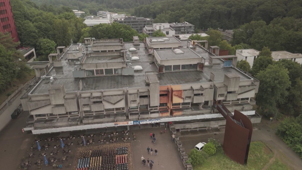 Foto: Mensa Gebäude der Universität des Saarlandes
