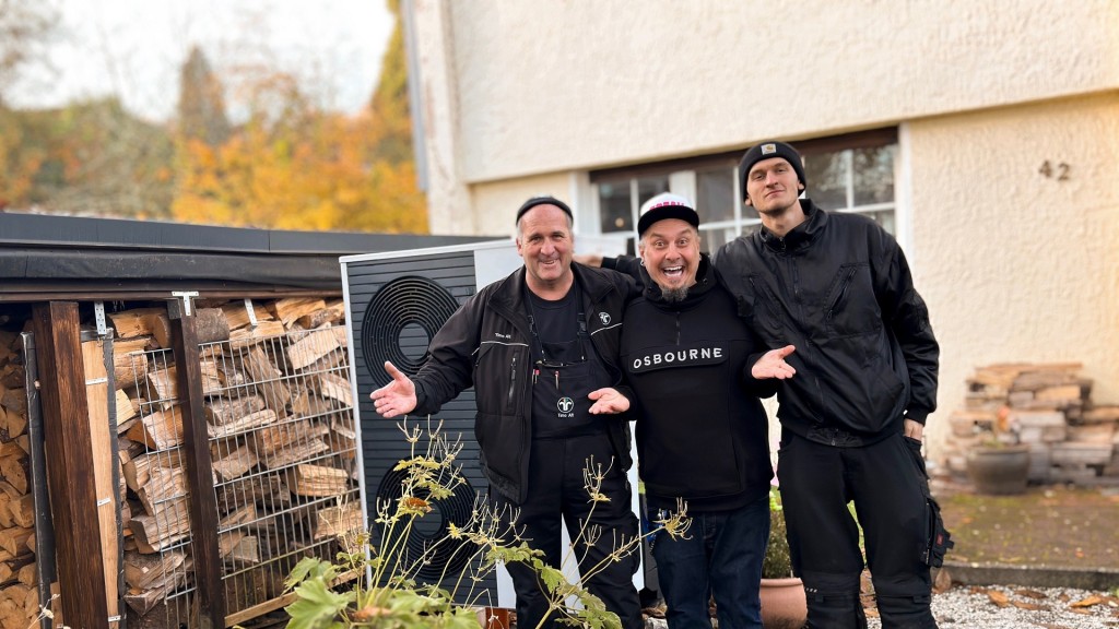 Schornsteinfeger Timo und Sam mit Reporter Freaky Jörn