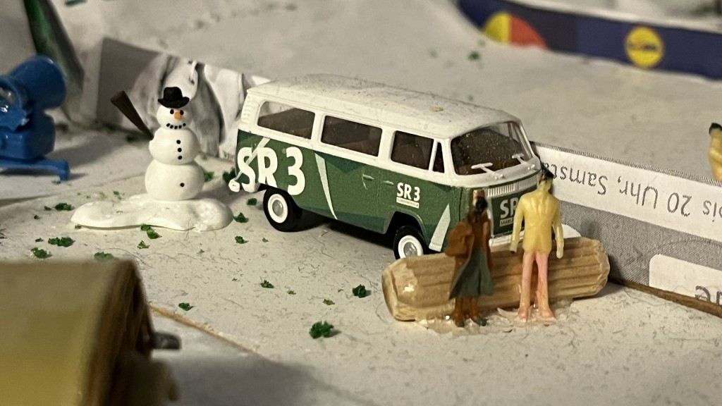 Das GuMo-Mobil im Miniatur-Weihnachtsdorf