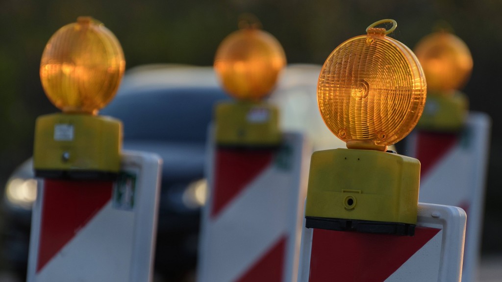 Warnleuchte an einer Baustelle