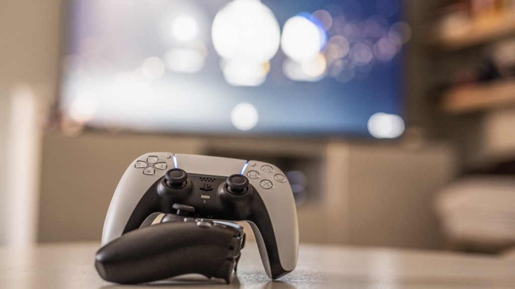 Zwei Controller einer Playstation 5.