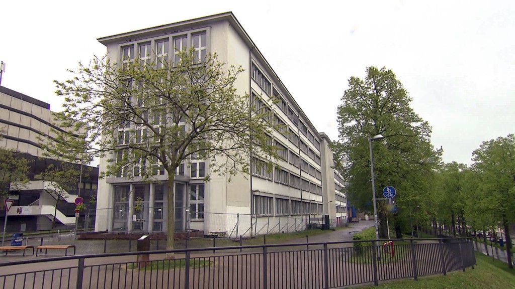 Foto: Das ehemalige Finanzamt am Hammergraben in Saarbrücken