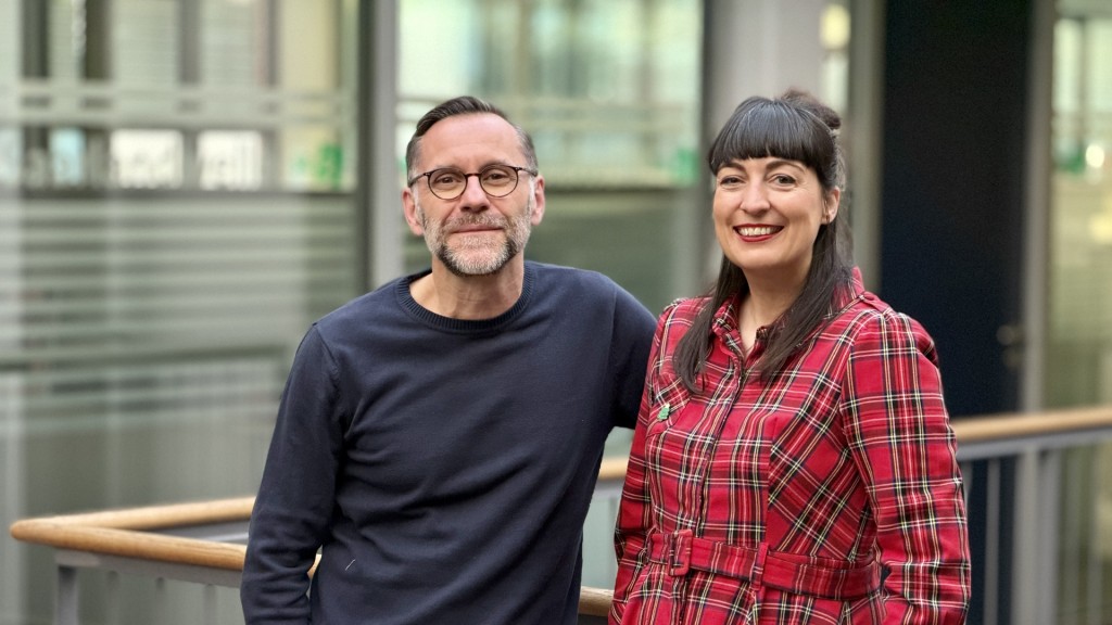 Moderator Uwe Jäger und Köchin Anne Faber