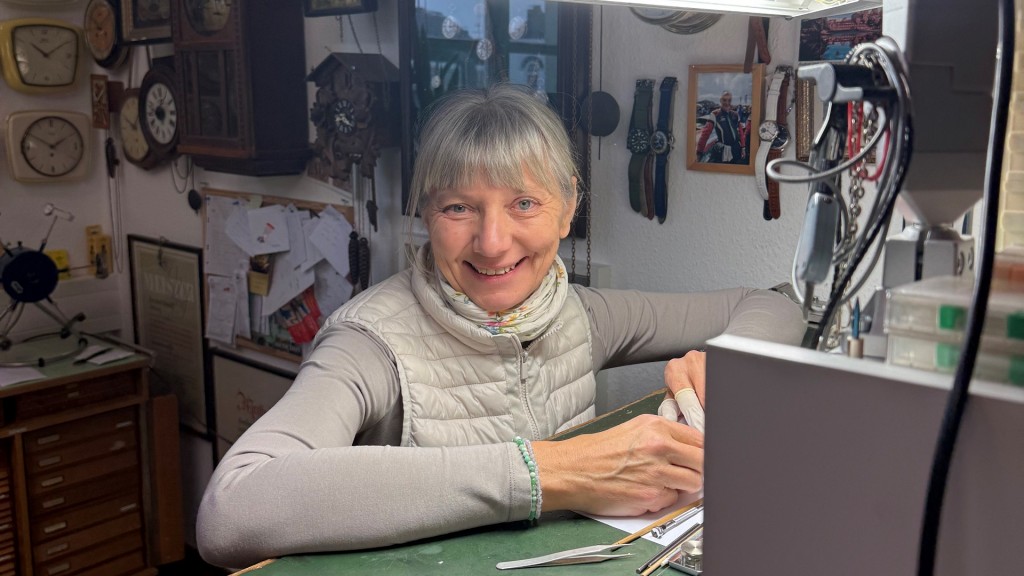 Ina Walker, Uhrmachermeisterin 