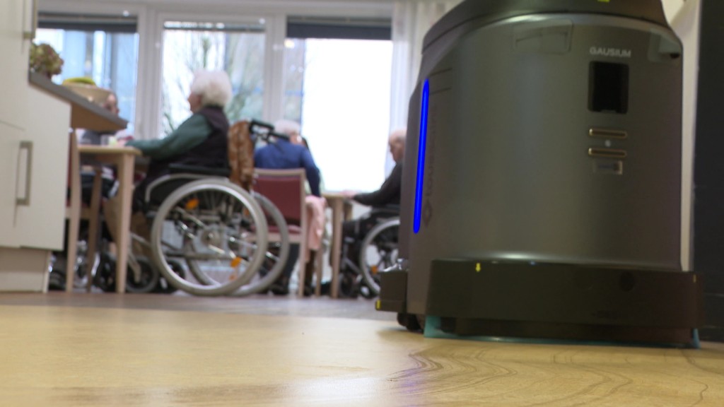 Foto: Putzroboter ersetzt fehlende Reinigungskräfte im Caritas Seniorenhaus in Hasborn