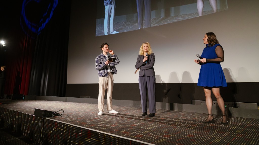 Eröffnung des 47. Filmfestival Max Ophüls Preis in Saarbrücken. Moderator Eren Selçuk, Sabine Dengel und Svenja Böttger.