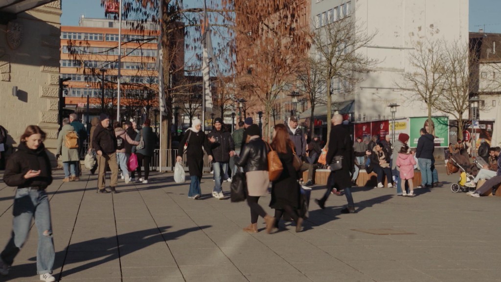 Foto: Fußgänger vor der Europa-Gallerie