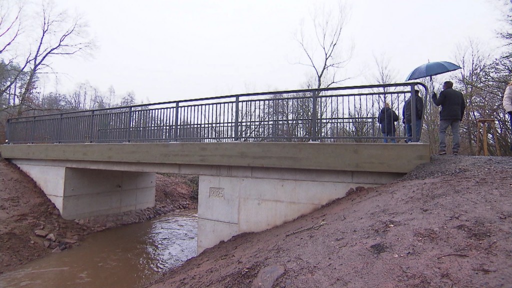 Foto: Neue Brücke in Bliesen