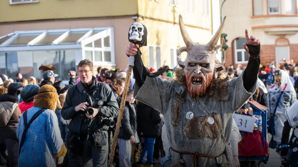 Foto: Teufel bei Rosenmontagsumzug