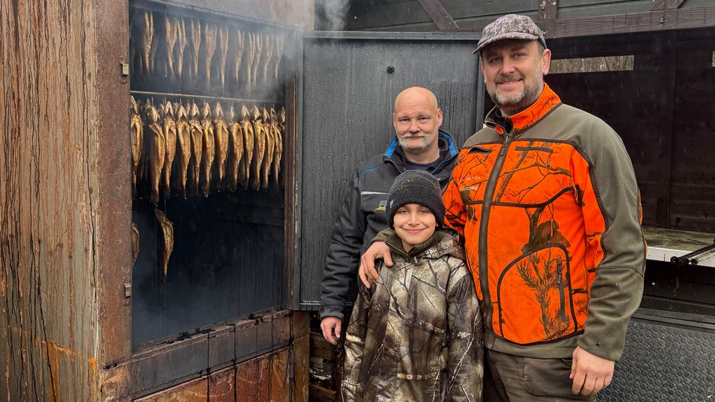 Forellen aus dem selbstgebauten Räucherofen