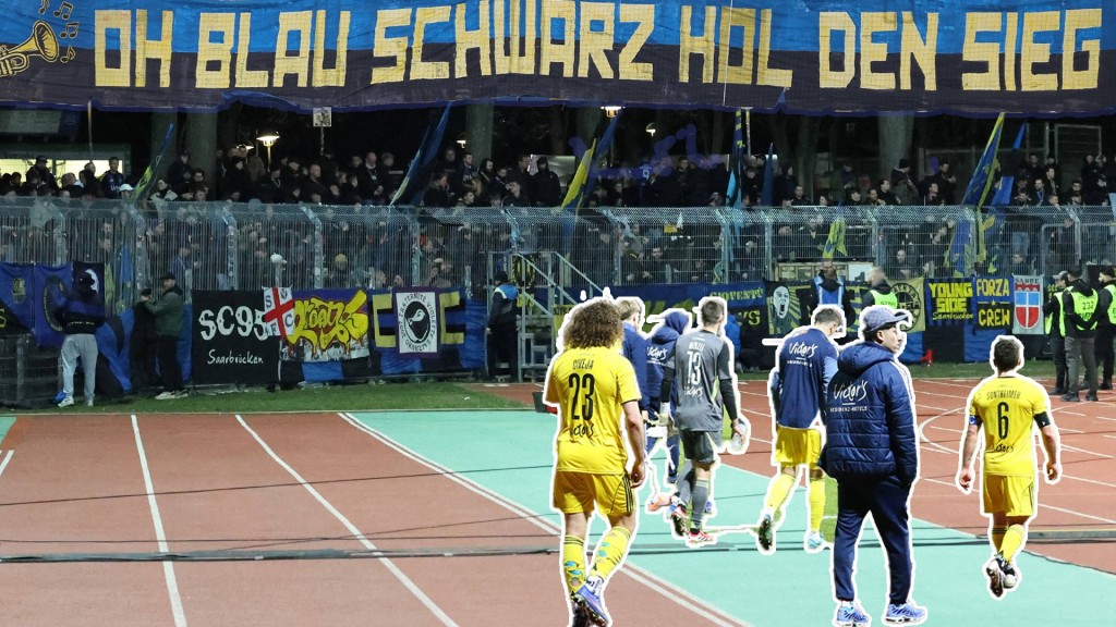 Foto: FCS-Spieler im Stadion auf dem Weg zu den Fans