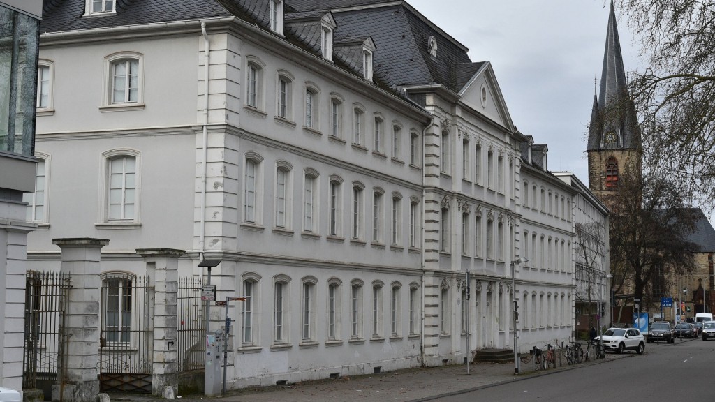 Das Hauptgebäude der Hochschule der Bildenden Künste (HKB Saar) in Saarbrücken