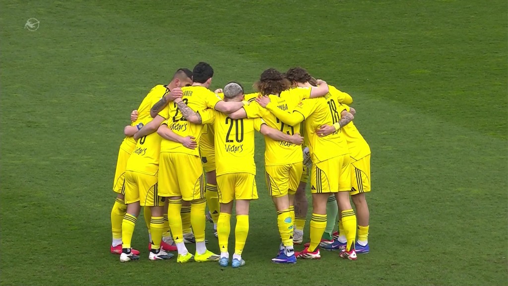 Foto: FCS Spieler auf dem Spielfeld