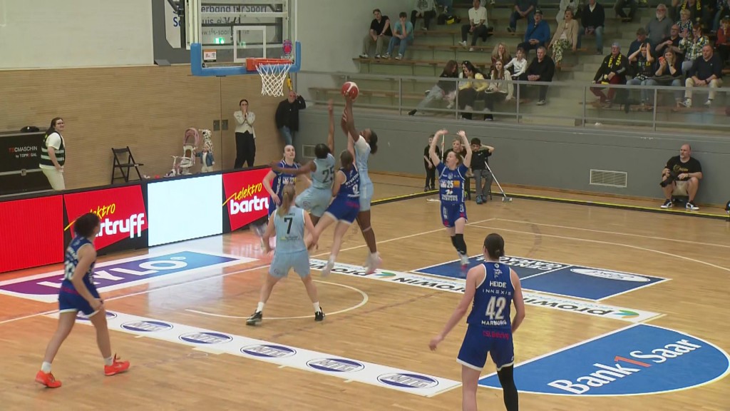 Foto: Die Saarlouis Royals in der Offensive beim dritten Playoff-Viertelfinalspiel gegen BC Marburg