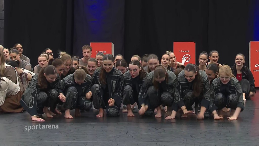 JMC Bundesliga Finale in Ludwigsburg, Gruppe macht sich bereit zum Feiern 