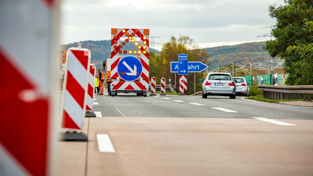 Autobahn Sperrung, Baustellenfahrzeug