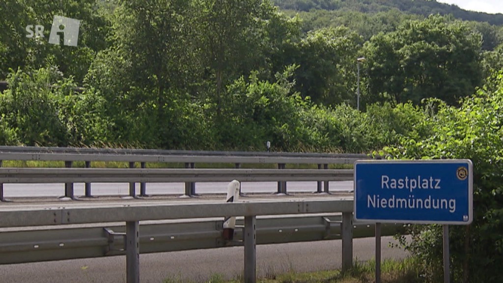 Rastplatz Niedmündung Autobahnschild