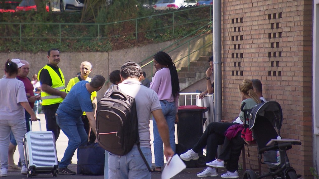 Foto: Junge mit Rucksack
