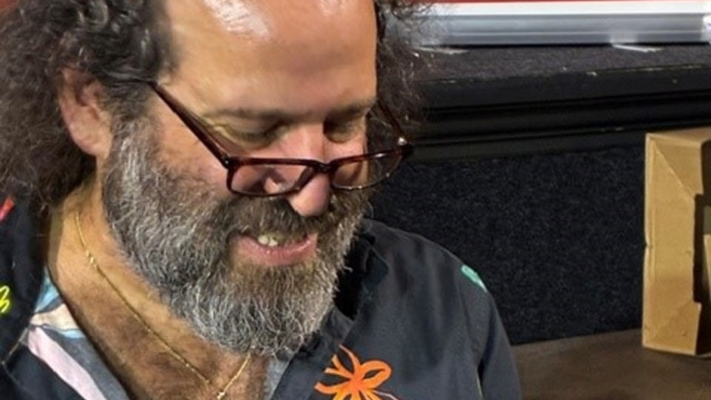 Tomer Gardi bei Autogrammstunde in Wadern