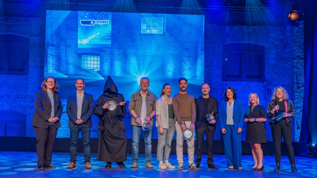 Foto: Preisträger und Moderatoren der St. Ingberter Pfanne