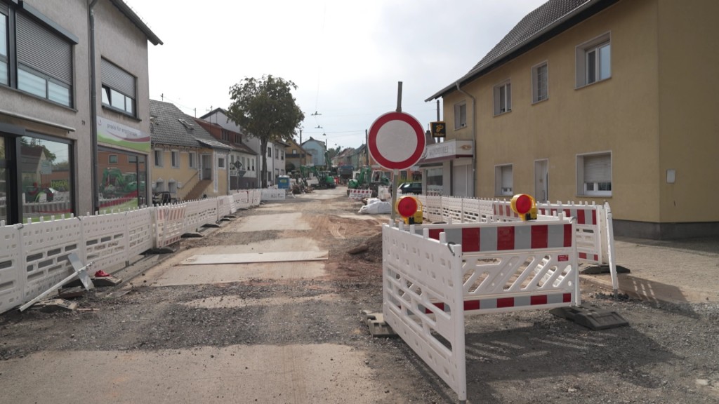 Foto: Sperrung in der Ortsmitte von Merchweiler