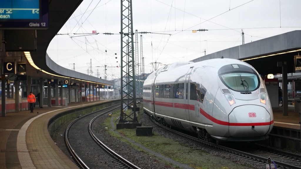 Foto: ICE im Hbf Saarbrücken