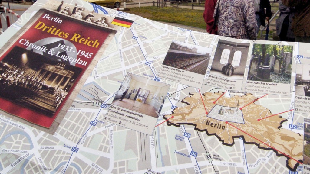Berliner Stadtplan mit Vermerken auf frühere Standorte von Nazi-Gebäuden (Foto: dpa)