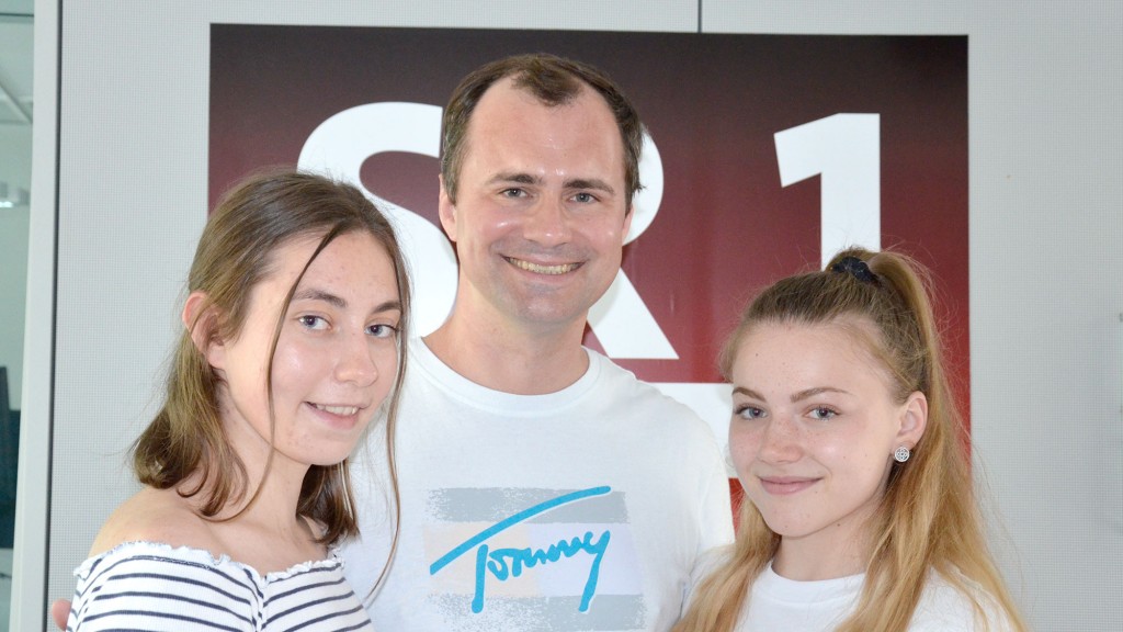 Frank Falkenauer mit Olga und Kateryna 