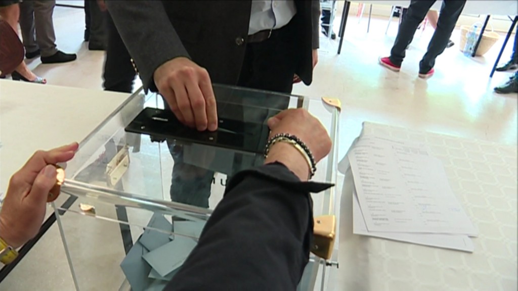 Wahlurnen in Frankreich sind transparent