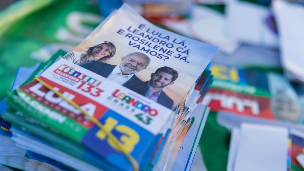 Flugblätter werben für Lula da Silva als nächsten Präsidenten in Brasilien 