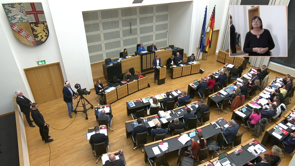 Foto: Blick auf den Landtag während der Sitzung