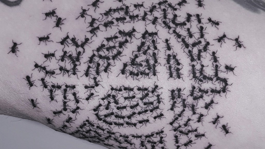 Foto: Tätowierungen mit Ameisen von Lilli Nonnweiler