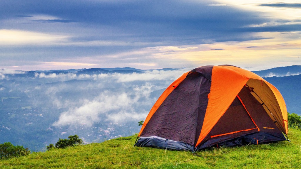 Campingzelt mit Blick auf Berge