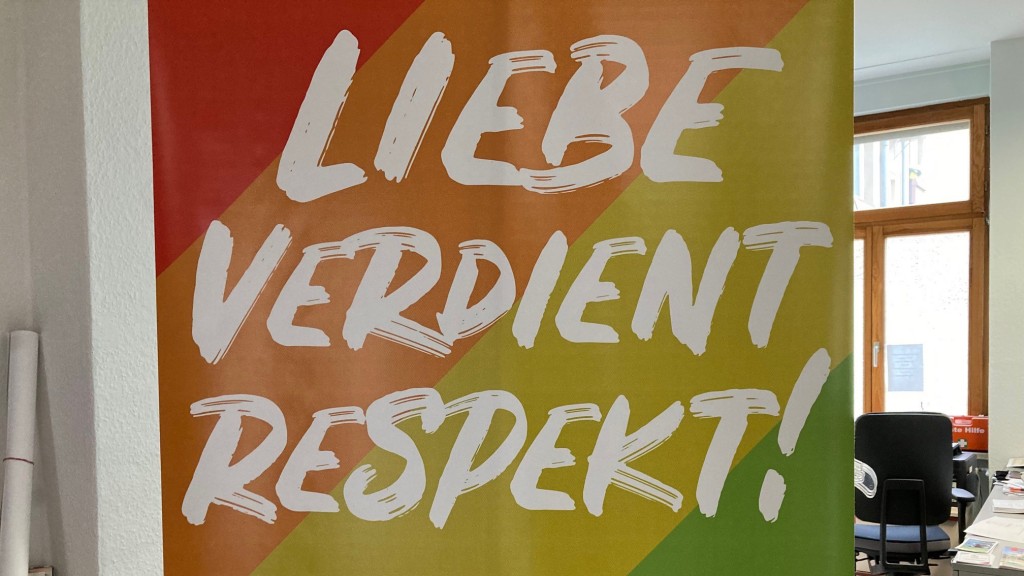 Ein Plakat des LSVD Saar gegen Homophobie
